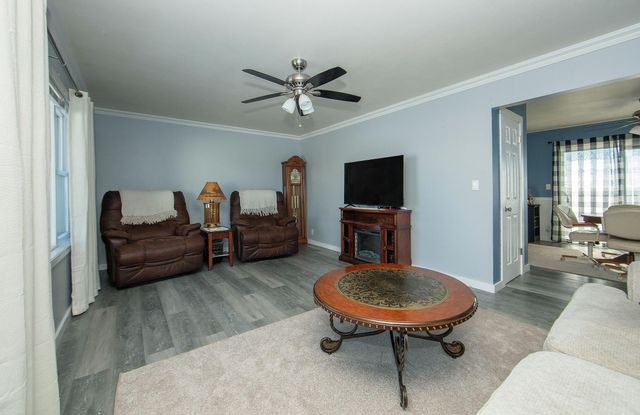 1027 Dorothy, Parkersburg, IA 50665