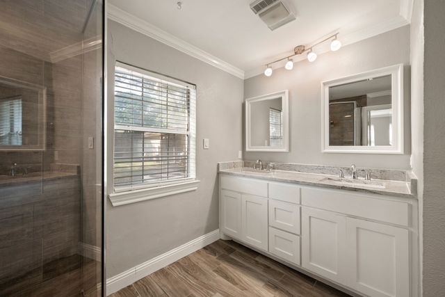 6455 Waverly Way, Fort Worth, TX 76116