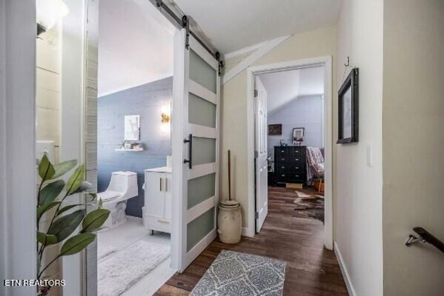 231 S Young St, Sparta, TN 38583