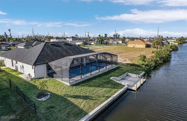 2227 SW 2nd TER, Cape Coral, FL 33991