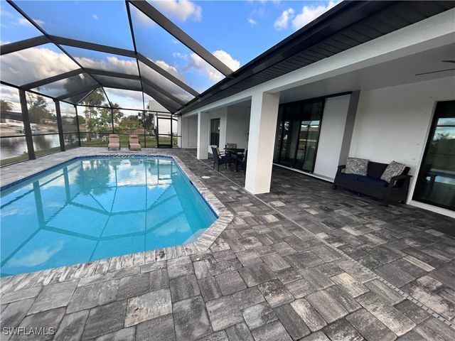 2227 SW 2nd TER, Cape Coral, FL 33991