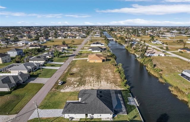 2227 SW 2nd TER, Cape Coral, FL 33991