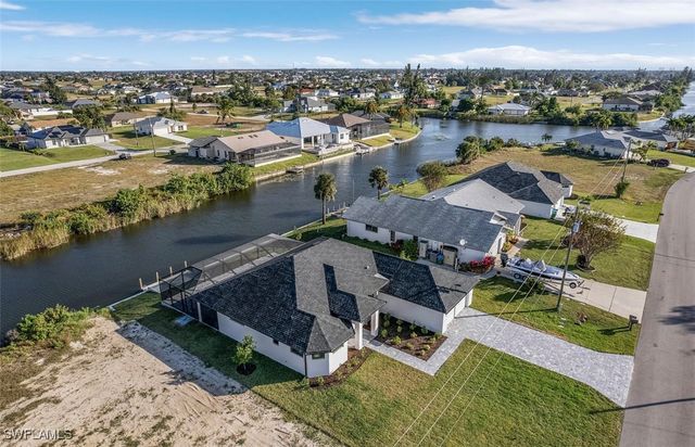 2227 SW 2nd TER, Cape Coral, FL 33991