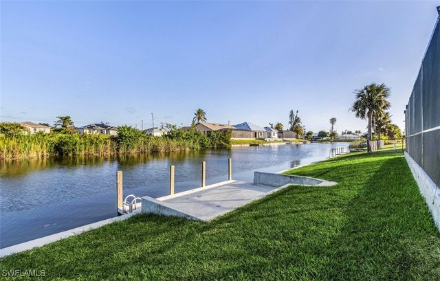 2227 SW 2nd TER, Cape Coral, FL 33991