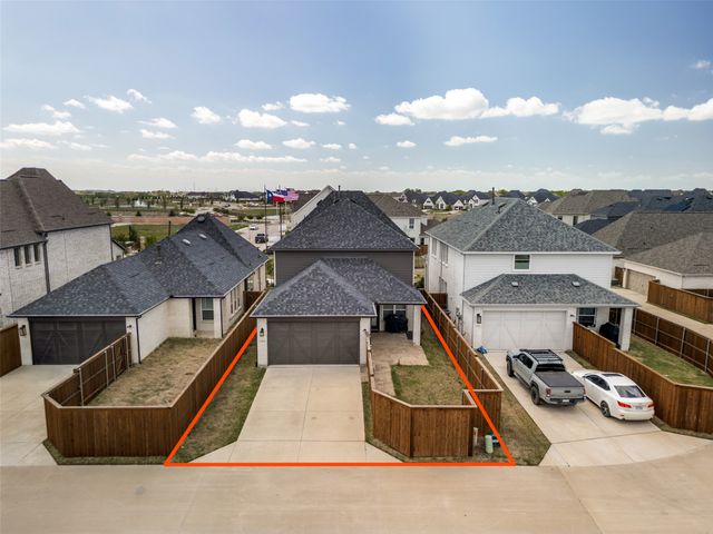 1721 Great Barrier Mews, Celina, TX 75009