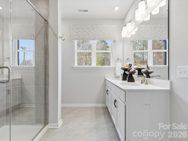 8418 Discovery Lane, Charlotte, NC 28216
