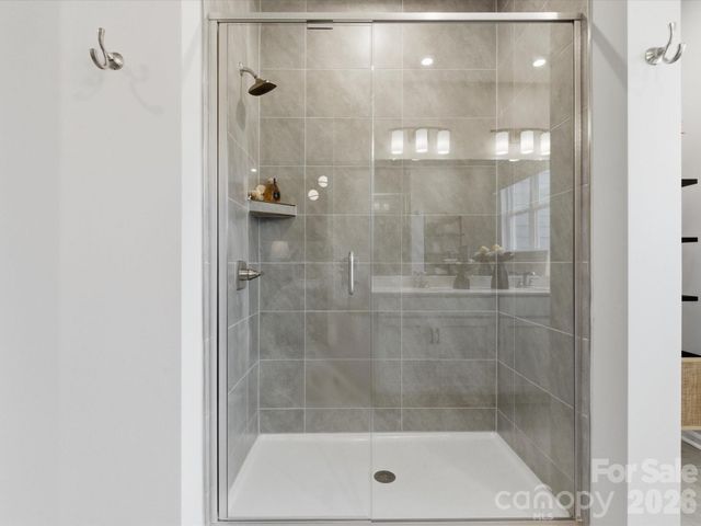 8418 Discovery Lane, Charlotte, NC 28216