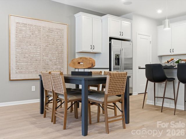 8418 Discovery Lane, Charlotte, NC 28216