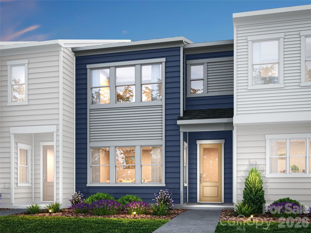 8418 Discovery Lane, Charlotte, NC 28216