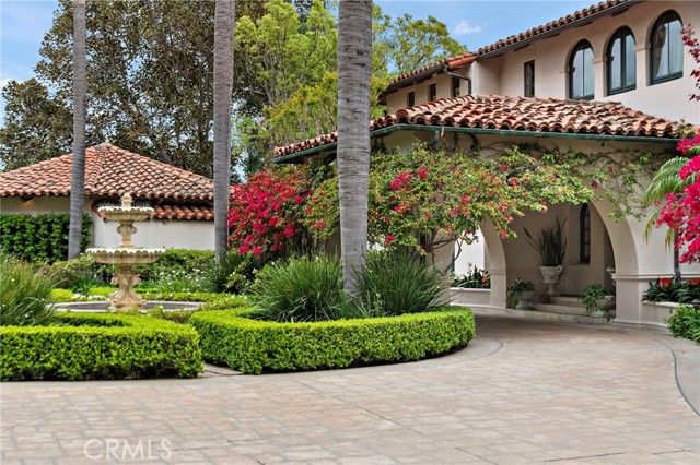 1875 La Cuesta, Tustin, CA 92705