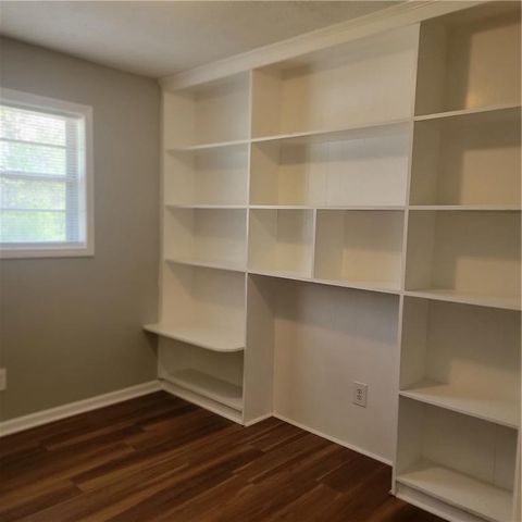 118 Meadows Court, Hiram, GA 30141