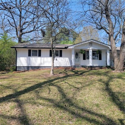 118 Meadows Court, Hiram, GA 30141