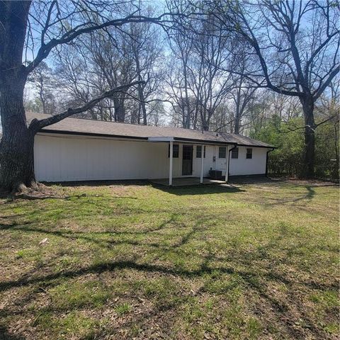 118 Meadows Court, Hiram, GA 30141