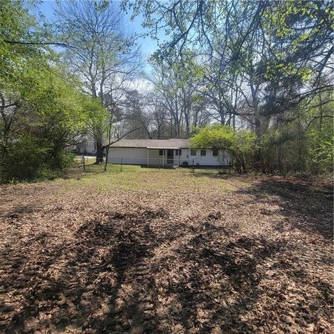 118 Meadows Court, Hiram, GA 30141