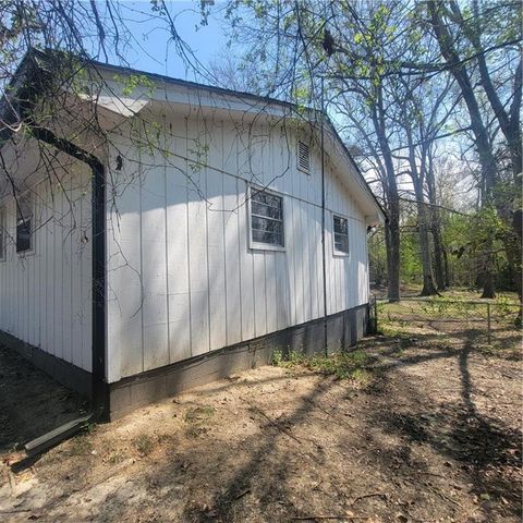 118 Meadows Court, Hiram, GA 30141