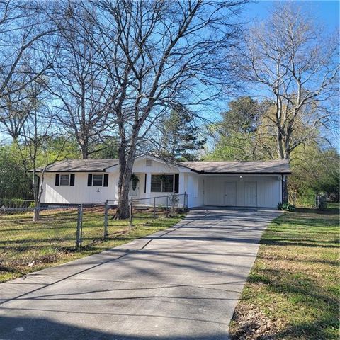 118 Meadows Court, Hiram, GA 30141