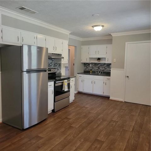 118 Meadows Court, Hiram, GA 30141