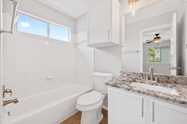 2304 Melissa Oaks LN, Austin, TX 78744