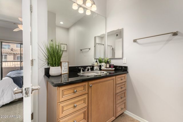 20660 N 40TH Street 2124, Phoenix, AZ 85050