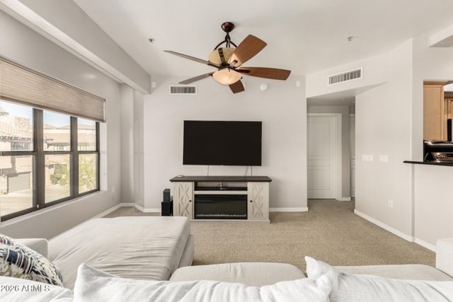 20660 N 40TH Street 2124, Phoenix, AZ 85050