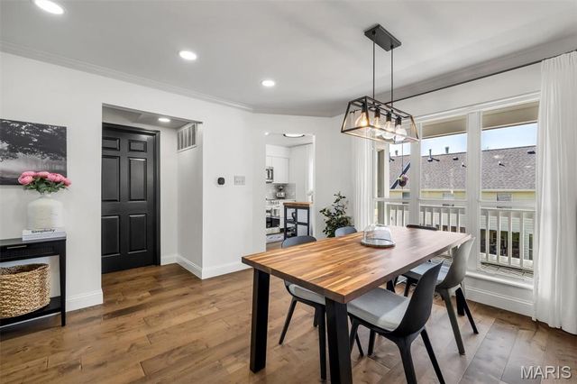 1407 Whispering Creek Drive, Ballwin, MO 63021