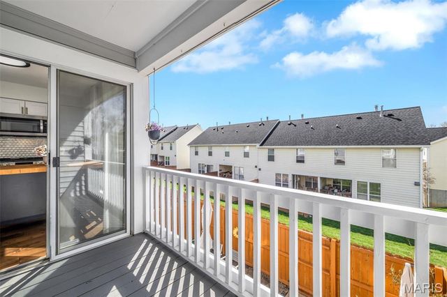 1407 Whispering Creek Drive, Ballwin, MO 63021