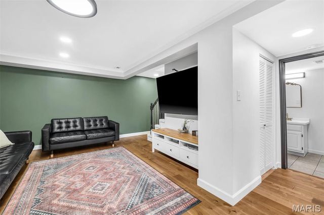 1407 Whispering Creek Drive, Ballwin, MO 63021