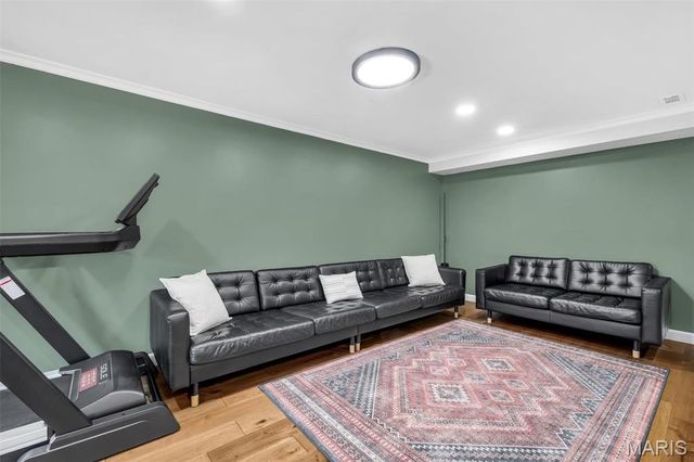 1407 Whispering Creek Drive, Ballwin, MO 63021