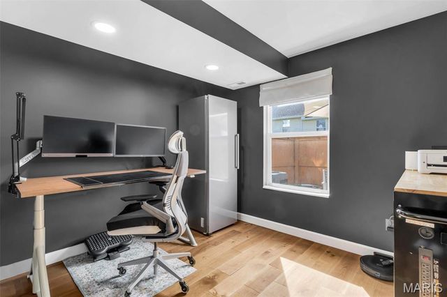 1407 Whispering Creek Drive, Ballwin, MO 63021