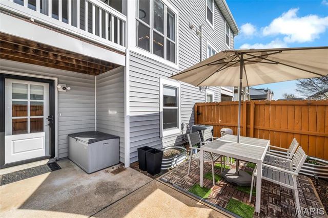 1407 Whispering Creek Drive, Ballwin, MO 63021