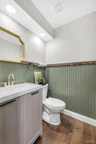 1407 Whispering Creek Drive, Ballwin, MO 63021