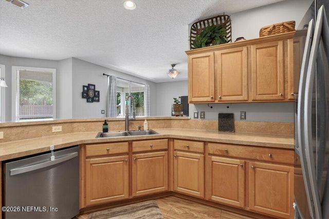 401 TWIN OAKS Lane, St. Johns, FL 32259