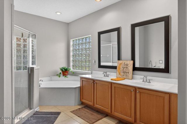 401 TWIN OAKS Lane, St. Johns, FL 32259