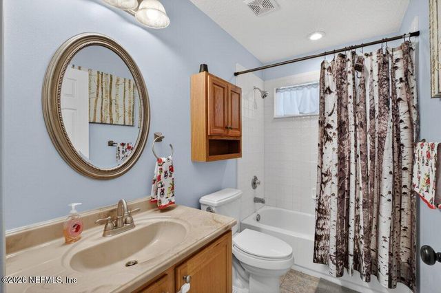 401 TWIN OAKS Lane, St. Johns, FL 32259