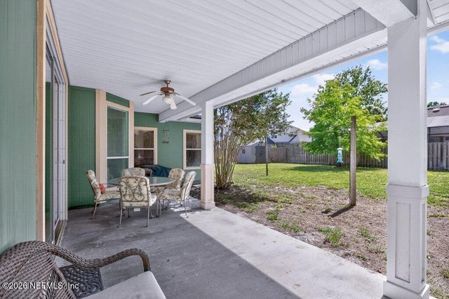 401 TWIN OAKS Lane, St. Johns, FL 32259