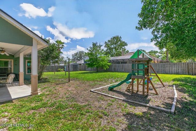 401 TWIN OAKS Lane, St. Johns, FL 32259