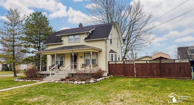 6964 S Huron River Drive, South Rockwood, MI 48179