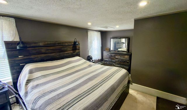 6964 S Huron River Drive, South Rockwood, MI 48179