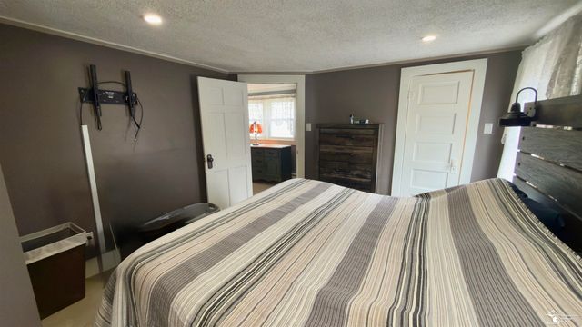 6964 S Huron River Drive, South Rockwood, MI 48179