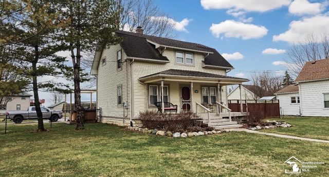 6964 S Huron River Drive, South Rockwood, MI 48179