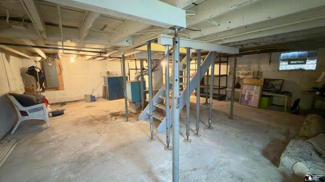 6964 S Huron River Drive, South Rockwood, MI 48179