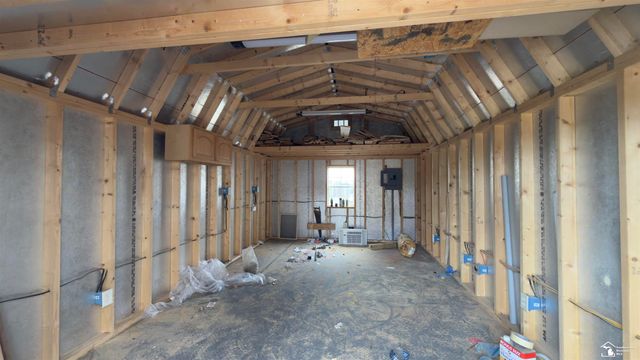 6964 S Huron River Drive, South Rockwood, MI 48179