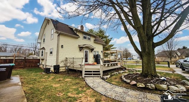 6964 S Huron River Drive, South Rockwood, MI 48179