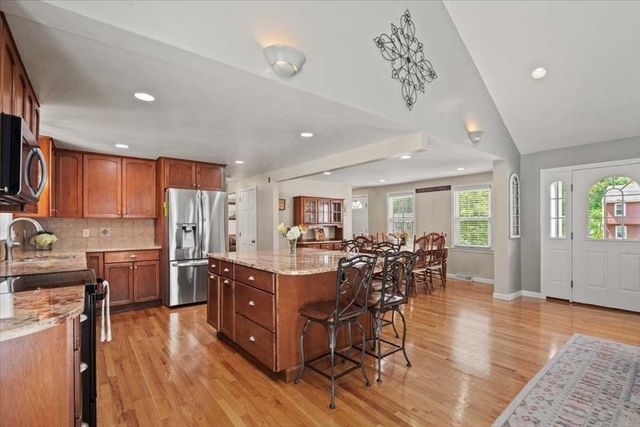 7 Caroline Dr, Milford, MA 01757