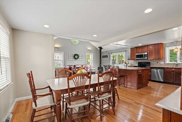 7 Caroline Dr, Milford, MA 01757