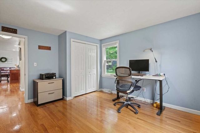 7 Caroline Dr, Milford, MA 01757