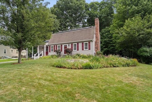 7 Caroline Dr, Milford, MA 01757
