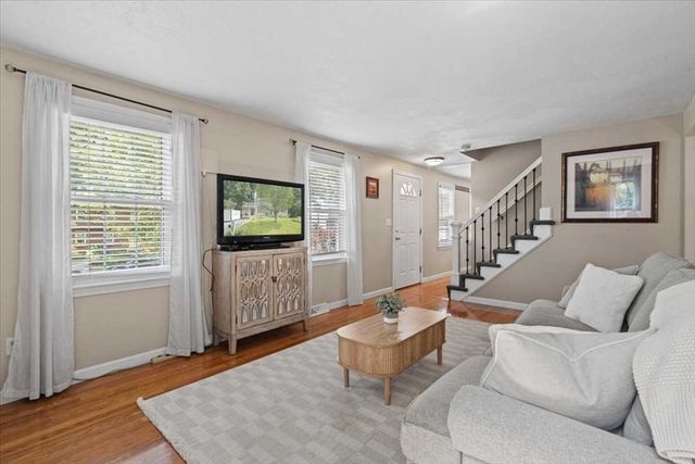 7 Caroline Dr, Milford, MA 01757