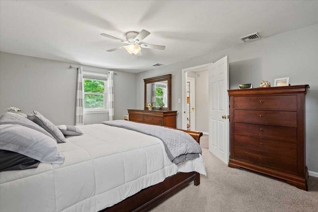 7 Caroline Dr, Milford, MA 01757