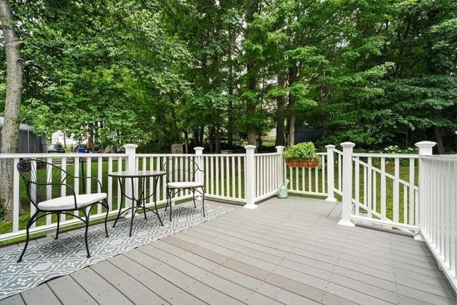 7 Caroline Dr, Milford, MA 01757
